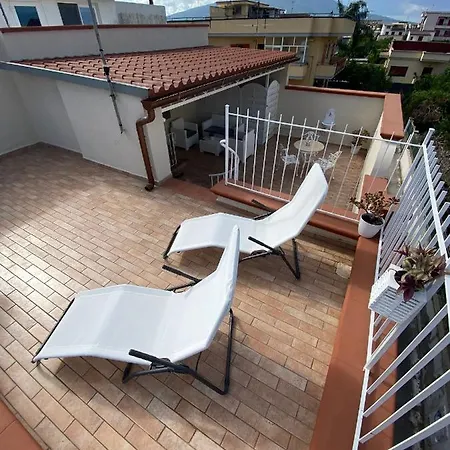 La Casa Di Vesta Сasa de vacaciones *