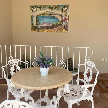 La Casa Di Vesta Hébergement de vacances *