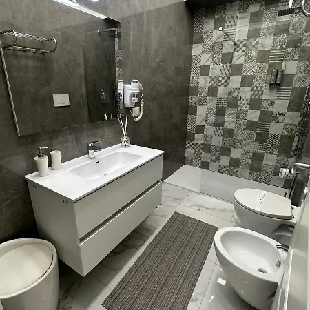 La Casa Di Vesta Pompei